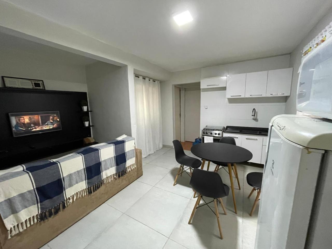 קוריטיבה Casa Fundos Eco City 03 Simples E Confortavel Com 2 Quartos E Garagem מראה חיצוני תמונה